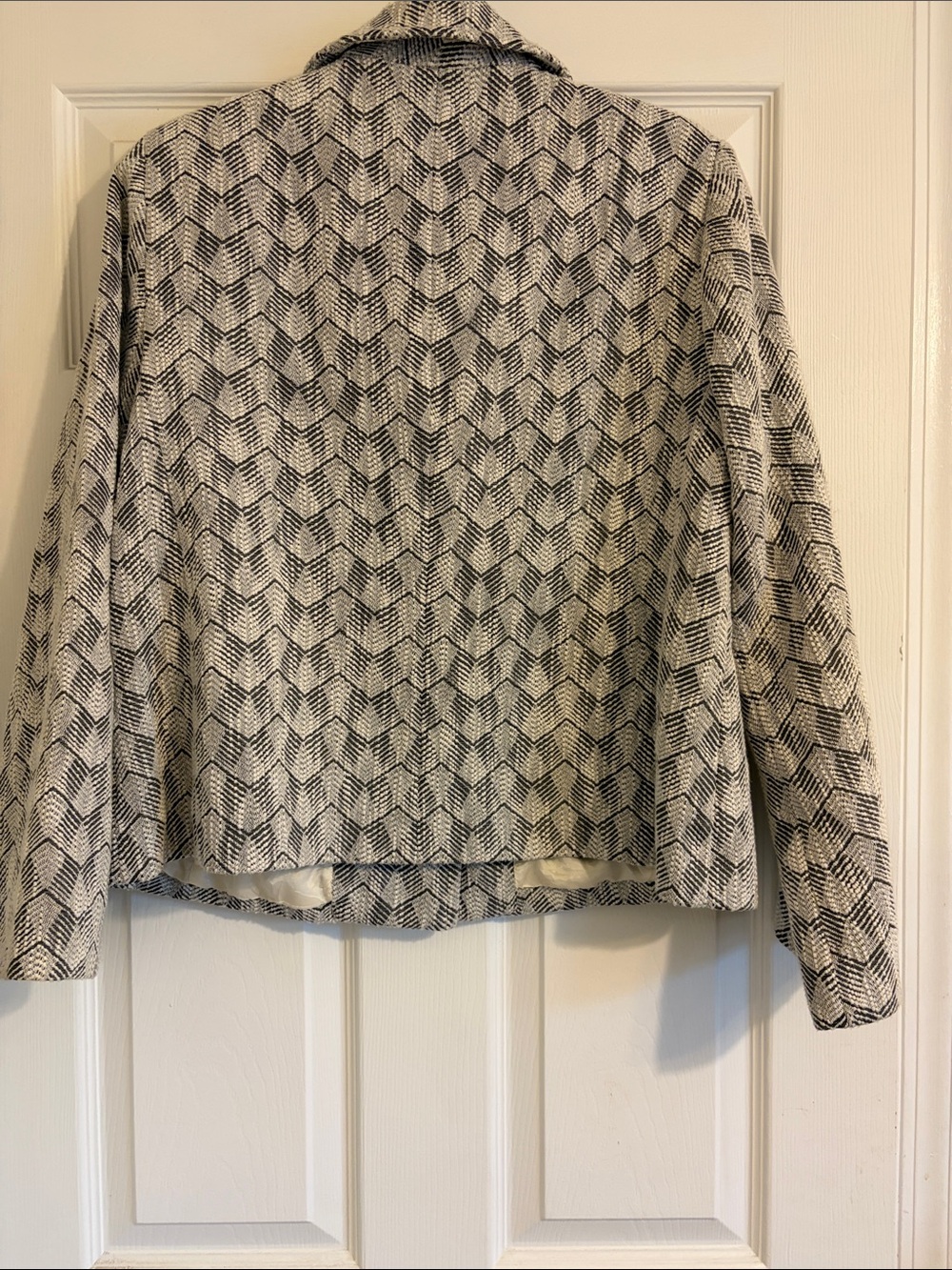 JM Collection Gray Patterned Button-Front Blazer medium - Picture 6 of 8